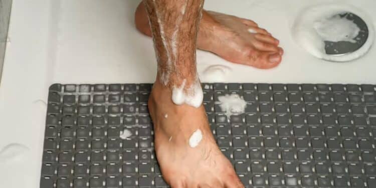 A ausência de cuidados higiênicos está entre as principais causas desta doença em homens