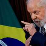 Lula defende “regulação urgente” das redes sociais para proteger a “democracia”