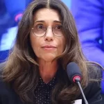 Ex-diretora da Americanas acusada de fraude chega ao Brasil
