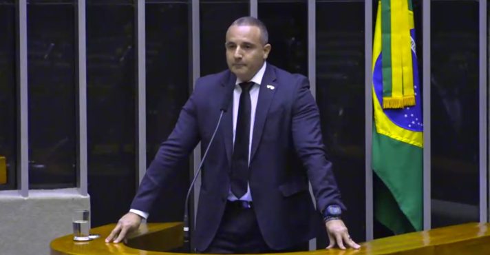 ‘Tem muito deputado que nem sequer tem coragem de falar do STF’, diz Delegado Palumbo