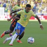 Brasil não passa de empate com a Colômbia e fica em segundo no Grupo D