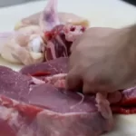 Grupo da Reforma Tributária decide manter imposto sobre carne bovina e de frango, gerando polêmica entre consumidores e produtores