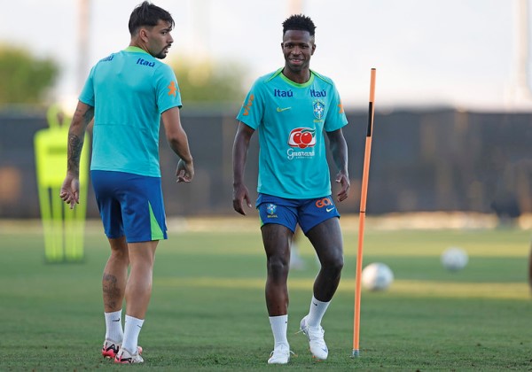 Seleção treina para enfrentar o Uruguai em busca de vaga na semifinal da Copa América