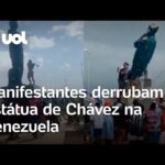 Venezuelanos derrubam estátua de Chávez em protesto contra Maduro
