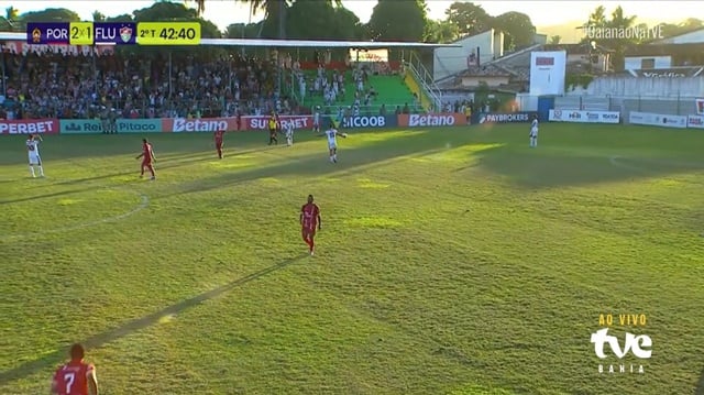 Fora de casa, Fluminense de Feira perde de virada na semifinal do Baianão da Série B