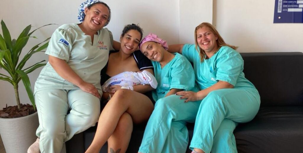 Casa de Parto celebra um mês de atividades com nascimento de mais um bebê