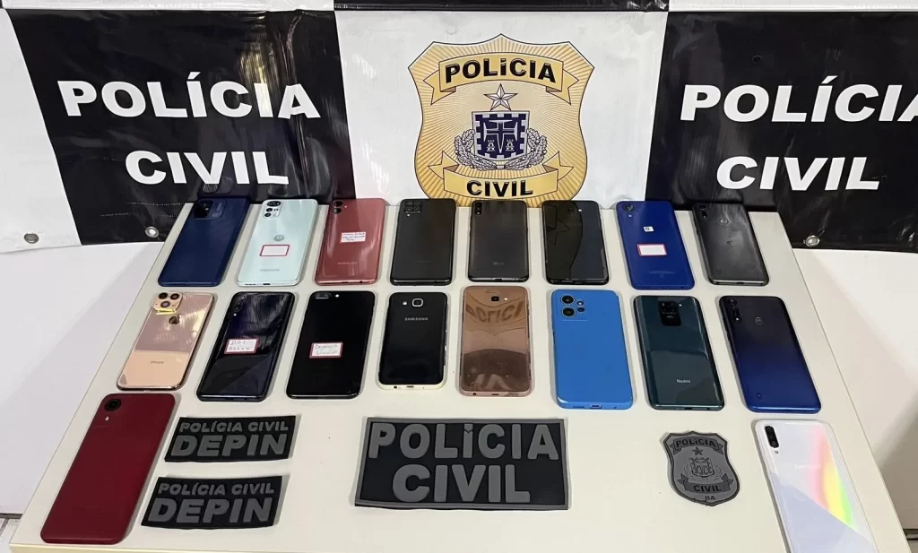 Polícia Civil realiza apreensão de 18 celulares em Feira de Santana