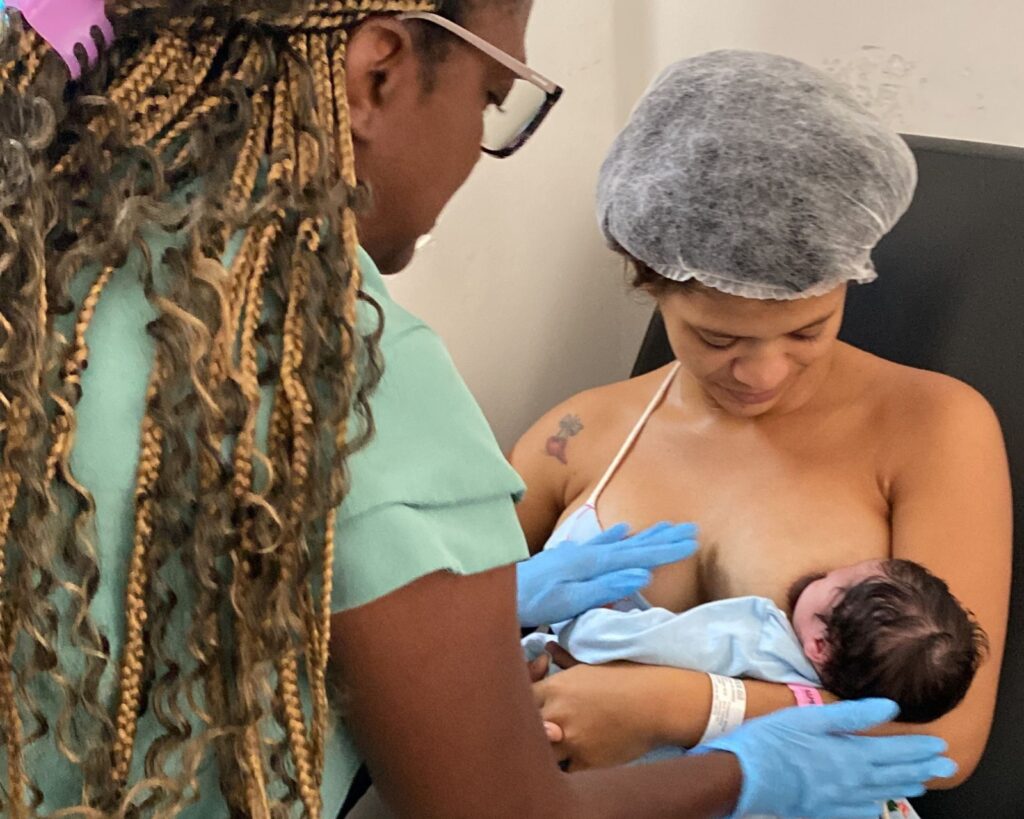 Agosto Dourado: Em 6 anos, Banco de Leite do HEC já beneficiou mais de 3.600 recém-nascidos com leite materno