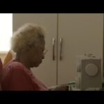 Documentário “Enquanto meu coração bater” conta a história de Ivannide Santa Bárbara, uma das maiores lideranças negras da Bahia