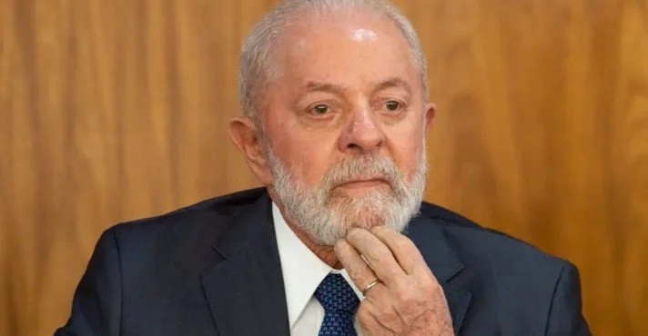 Folha alerta para ‘grande risco de instabilidade econômica’ com gastança de Lula