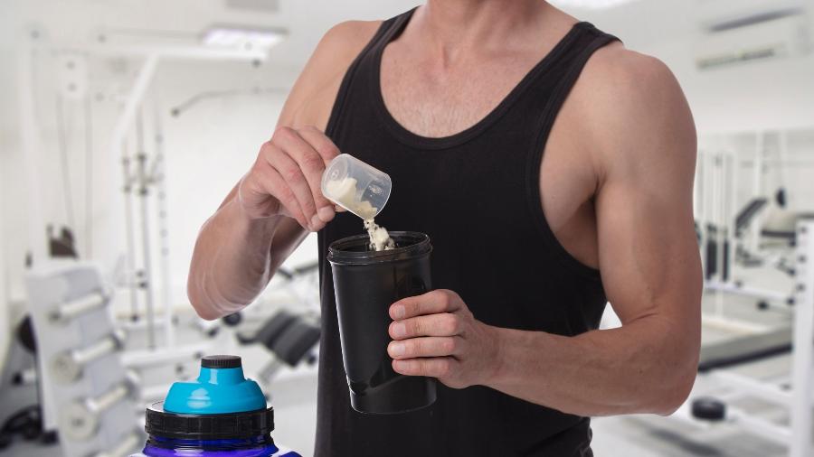 Quem deve tomar whey protein? Suplemento não é só para ‘maromba’