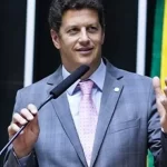TSE autoriza desfiliação de Salles do PL