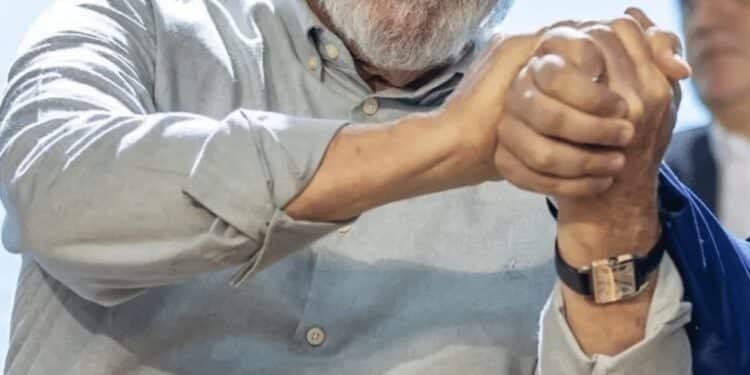 TCU decide hoje (7) se Lula terá que devolver relógio luxuoso de ouro