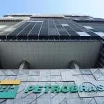 Petrobras registra prejuízo de R$ 2,6 bilhões no 2° trimestre; empresa vai pagar R$ 13,57 bilhões em dividendos