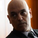 Ministro Alexandre de Moraes determina apreensão do celular de ex-assessor