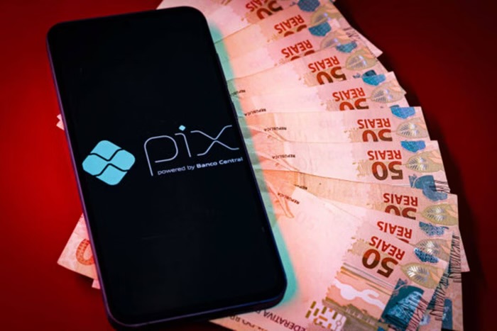 Banco Central anuncia mudanças no funcionamento do Pix no celular