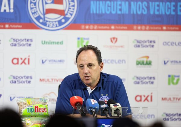 ‘Jogar melhor e não ganhar faz parte do futebol’, diz Ceni após derrota do Bahia