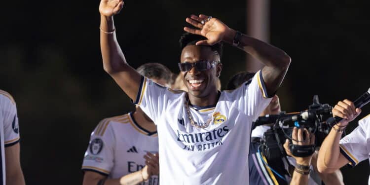 Proposta da Arábia por Vinícius Júnior daria a ele R$ 3,3 milhões por dia