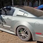 Foragida da Justiça é presa em carro de luxo de Eduardo Costa em SP