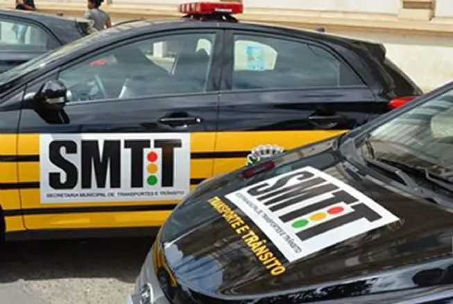 Prefeito assina decreto que regulamenta gratificação para agentes de trânsito