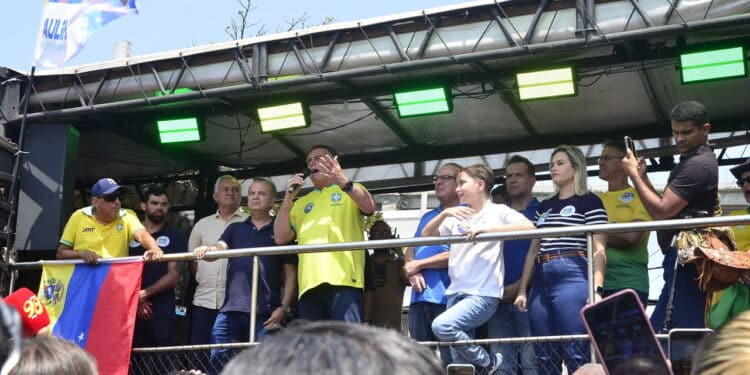 Bolsonaro liga e convida Pablo Marçal para ato na Av. Paulista