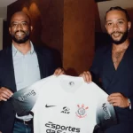 Corinthians anuncia Depay e agita o mercado
