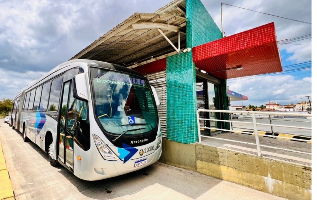 Colbert Filho bota pra rodar o BRT-2 com 20,5 km de extensão