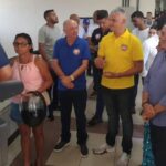 José Ronaldo vota na manhã deste domingo ao lado de Pablo Roberto