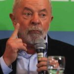 Lula se irrita ao ser questionado por jornalistas sobre Venezuela