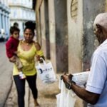 Ditadura de Cuba reduz entrega de carne de frango para 345 gramas por mês