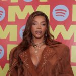 Ludmilla pode ser processada por uso de figura do Boi Garantido em show