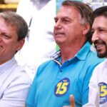 Bolsonaro embarca em campanha e diz que dará sugestões se Nunes pedir