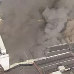 Incêndio de grandes proporções atinge shopping na região do Brás, em São Paulo