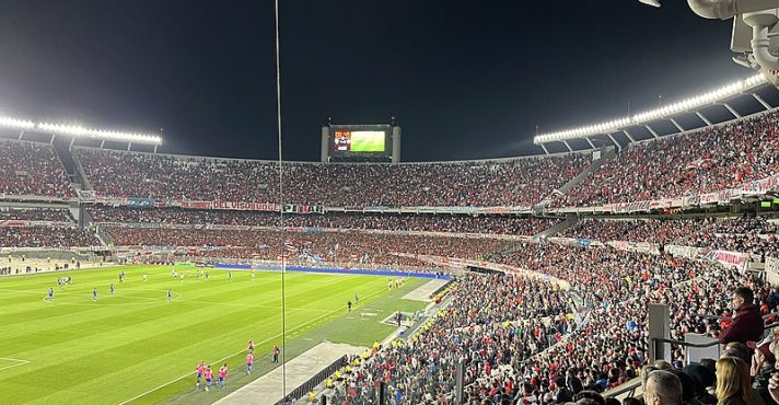 Consulado divulga instruções para torcedores que vão assistir à final da Libertadores na Argentina