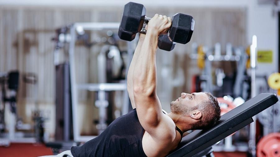5 truques eficientes para aumentar os músculos e 3 erros para evitar