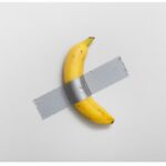 Famosa banana colada na parede é vendida por mais de R$ 35 milhões em Nova York