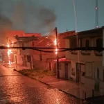 Após chuva com raios e trovões, postes pegam fogo em Feira de Santana