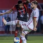 Flamengo x Vitória: veja onde assistir, horário e prováveis escalações do jogo