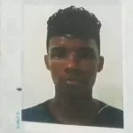 Homem é assassinado em frente a depósito de bebidas na noite de sábado