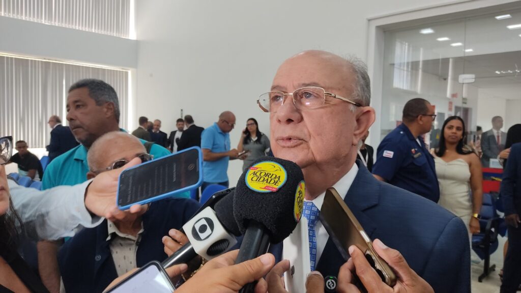 Pela 5ª vez, Zé Ronaldo é diplomado prefeito de Feira de Santana