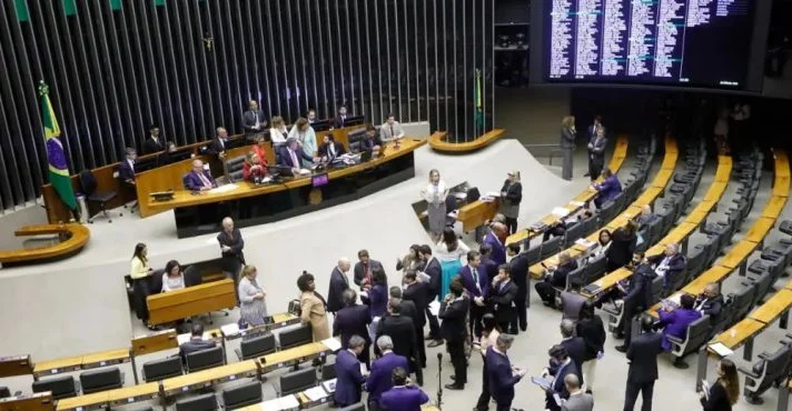 Oposição vai endurecer regras do pacote de gastos de Haddad