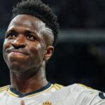 Vinicius Júnior é eleito melhor jogador de futebol do mundo pela Fifa