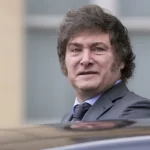 Milei reduz idade para acesso a armas de fogo na Argentina