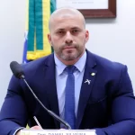 Depois de urinar sangue, Daniel Silveira passa por atendimento médico na cadeia