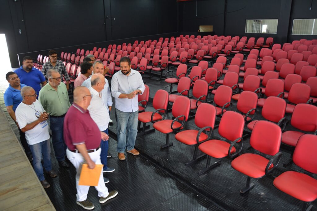 Prefeito prossegue com inspeção de equipamentos públicos