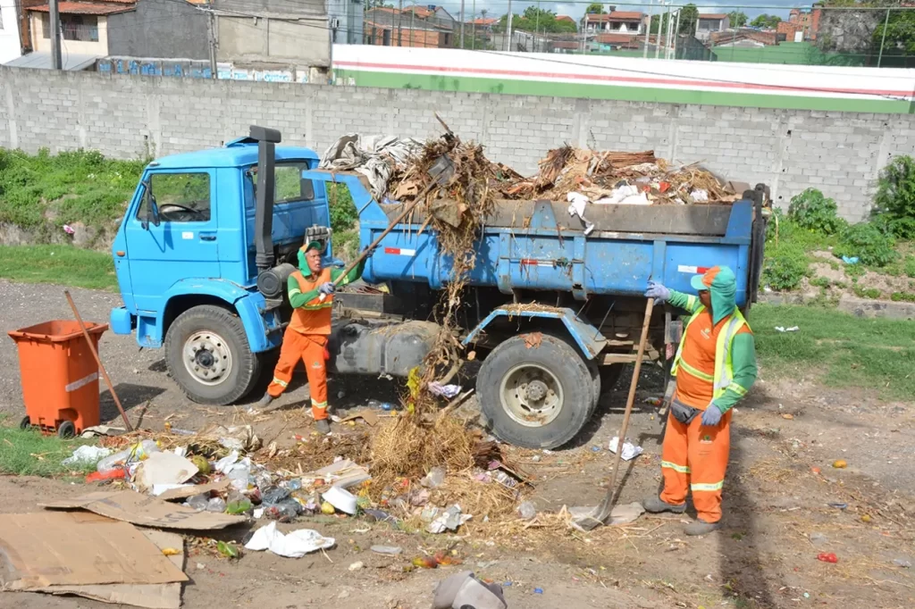 Bota Fora prossegue até terça-feira (28) em sete bairros de Feira de Santana