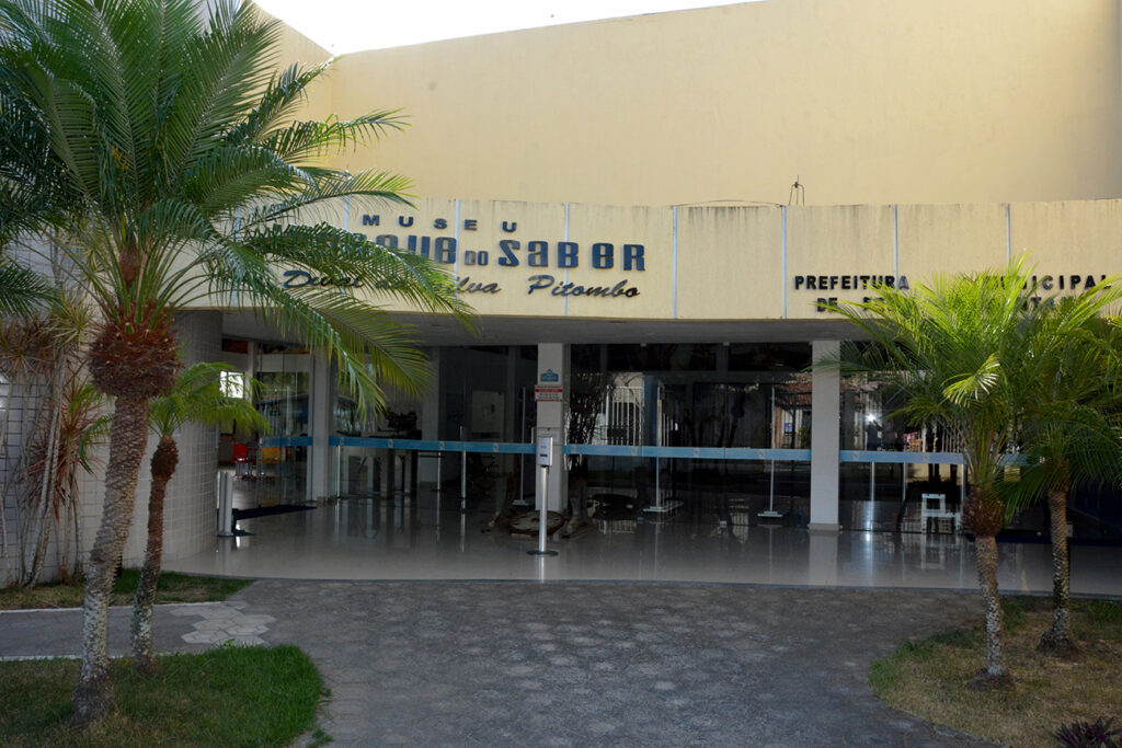 Presidente da Funtitec detalha situação precária de equipamentos culturais e tecnológicos