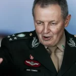 Braga Netto deve receber visita do comandante do Exército na prisão