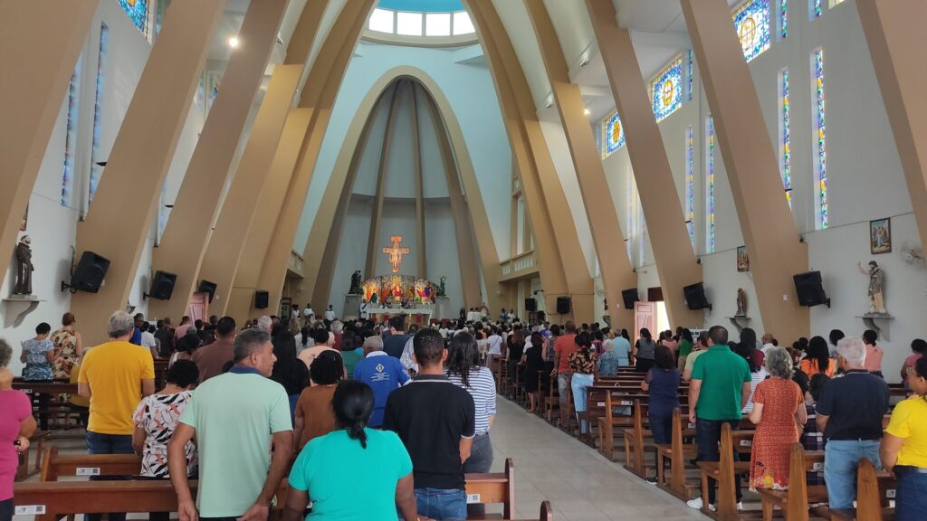 Fé e legado: Comunidade católica se despede do Frei Rutivalter Alves