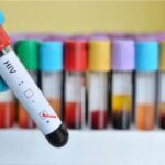 HIV cresce entre idosos. Confira 7 mitos e verdades